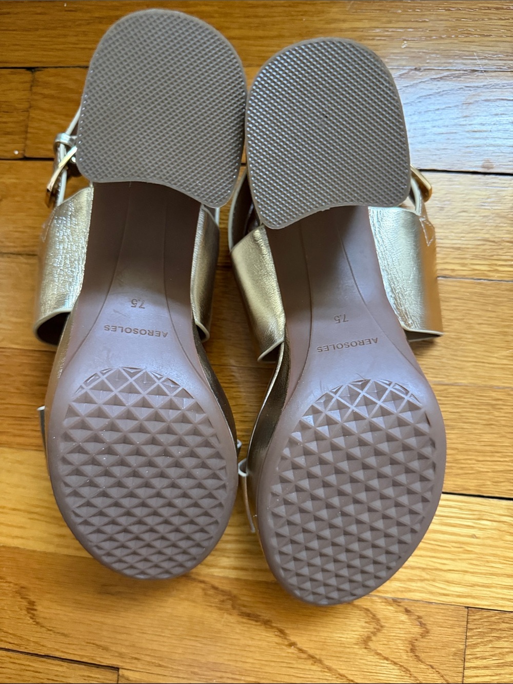 Aerosoles Camera Metallic Gold platform sandals 7.5 - Picture 2 of 2